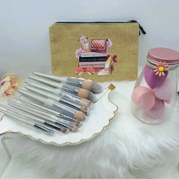 Other - Makeup Tools Bundle with makeup pouch